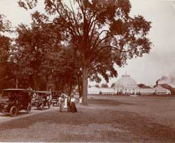 Image of: The conservatory at Belle Isle, Detroit