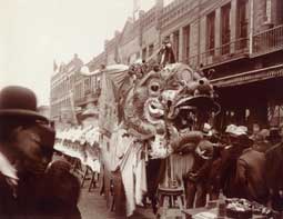 Image of: Dragon's head, La Fiesta de las Flores parade, Los Angeles, California