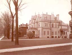 Image of: Home of Mrs. Clorinda L. Stephens, Woodward Avenue Near Kirby Street, Detroit, Michigan