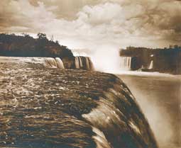 Image of: Brink of the Falls, Niagara Falls, New York