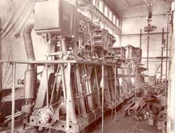 Image of: Assembly of Marine Compound Steam Engines, Detroit Shipbuilding Company, Wyandotte, Michigan